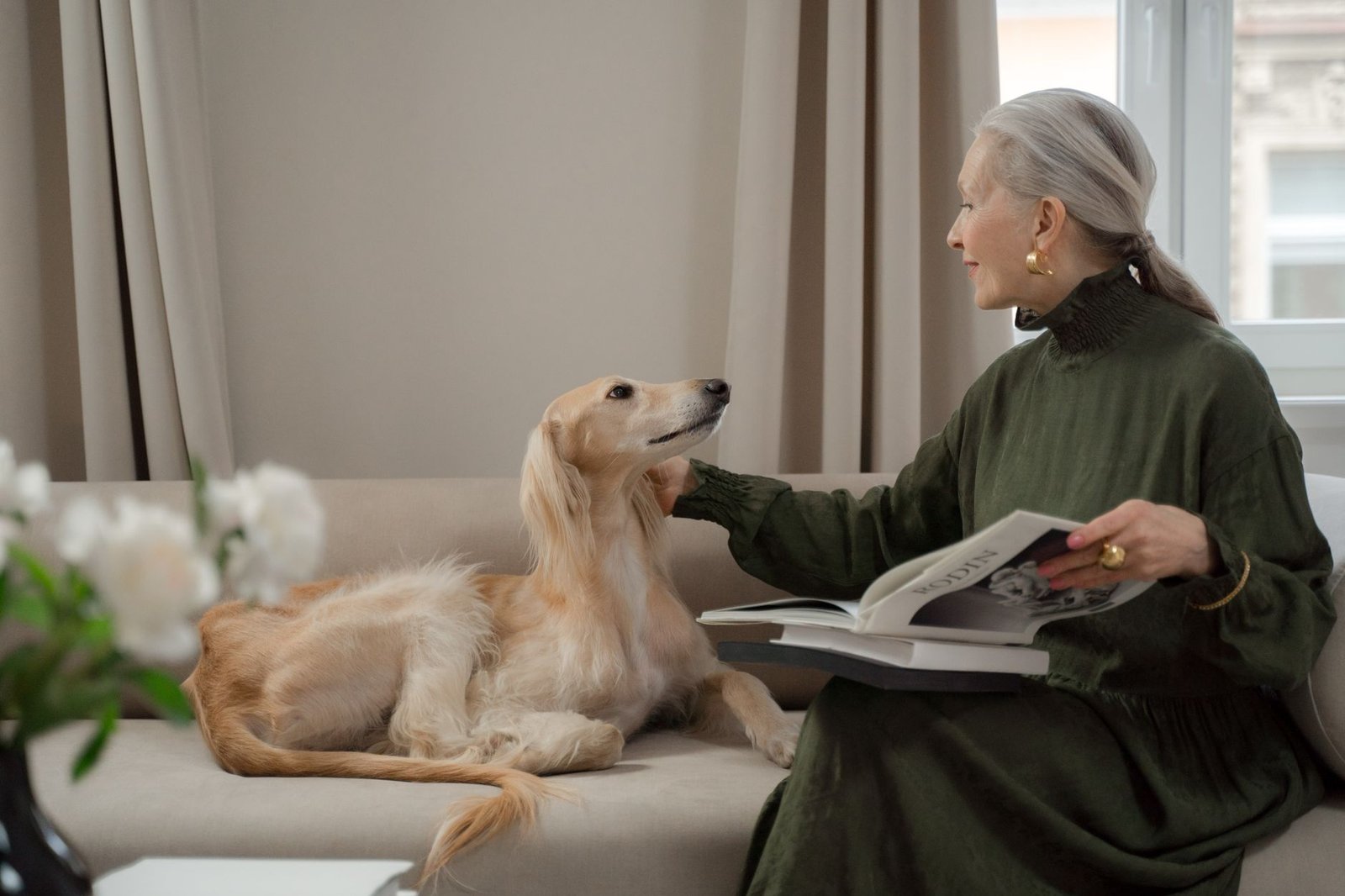 How Seniors Can Find the Perfect Pet-Friendly Assisted Living Home